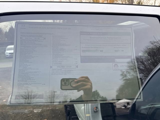 New 2026 Bright White Clearcoat RAM Tradesman image 31