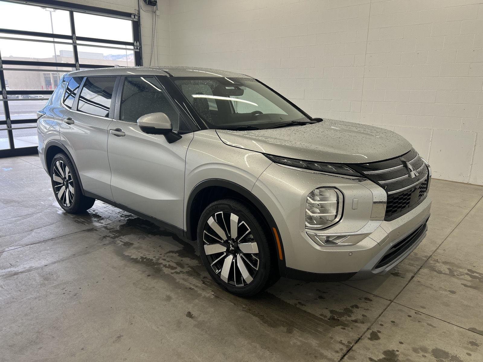 2025 Mitsubishi Outlander SE - Photo 5