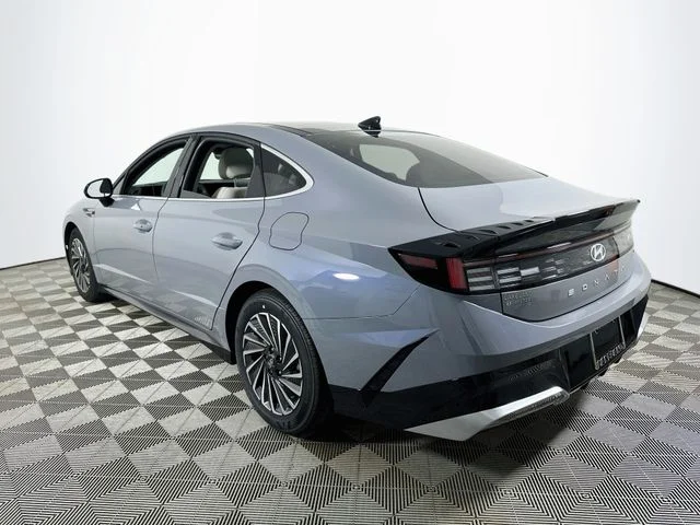 New 2026 Hyundai SONATA HYBRID SEL