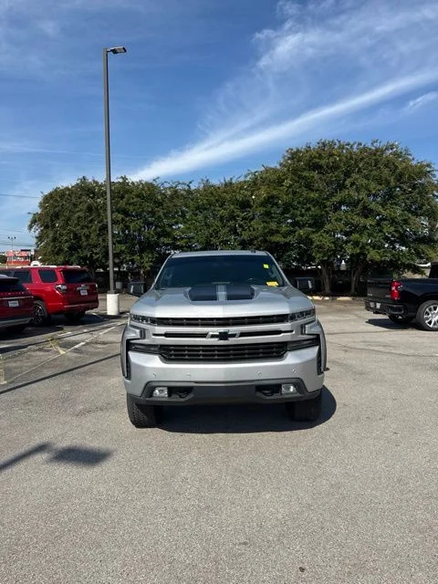 Used 2020 Silver Chevrolet RST image 2