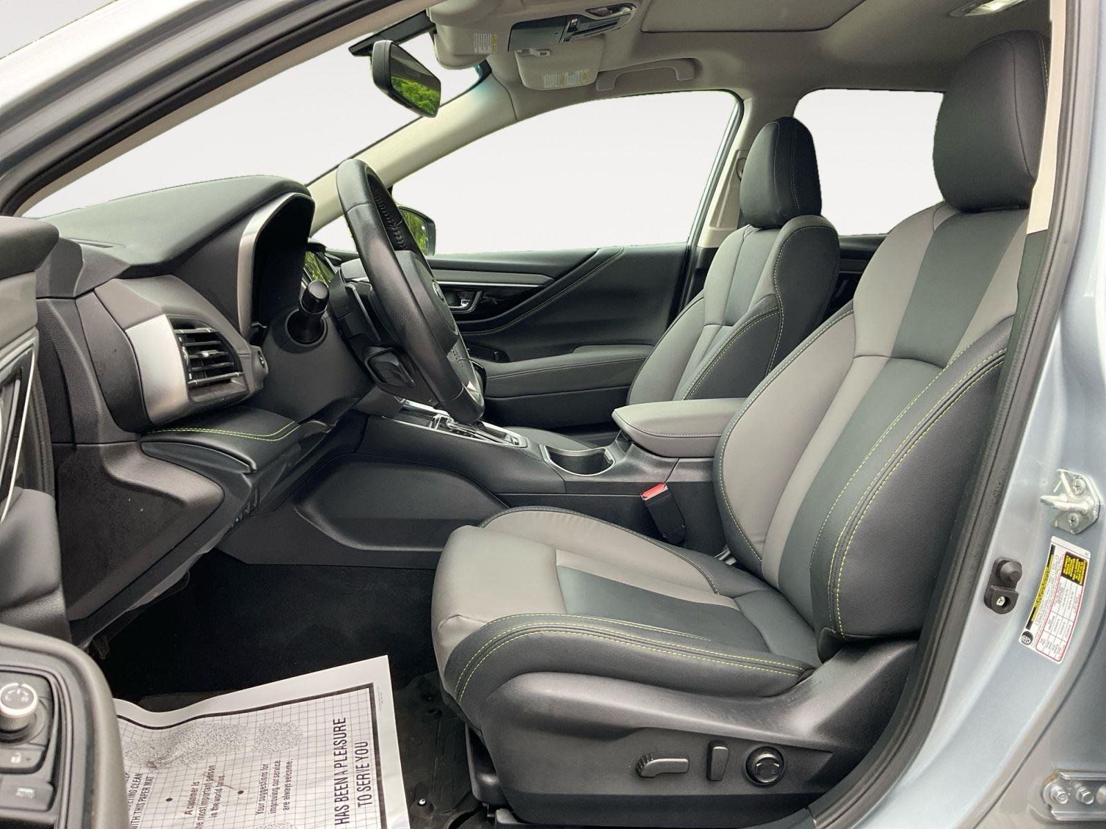 Used 2022 Ice Silver Metallic Subaru Onyx Edition XT image 9