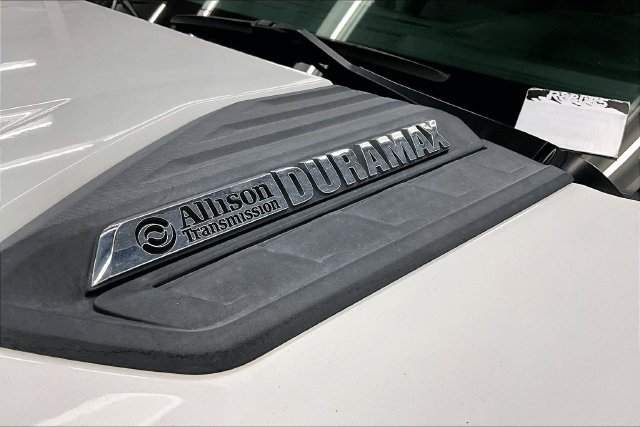 Used 2024 Summit White Chevrolet LTZ image 36