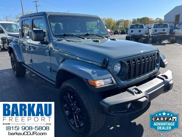 2024 Jeep Gladiator Nighthawk Auto's photo