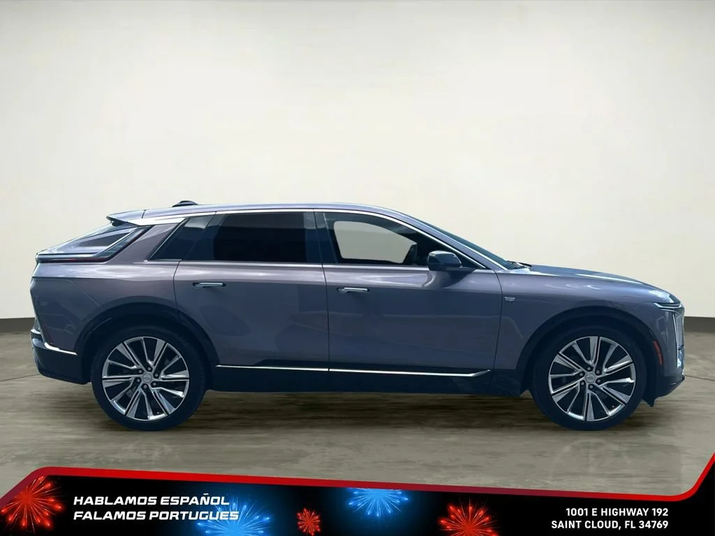 Used 2025 Celestial Metallic Cadillac Luxury 3 image 7