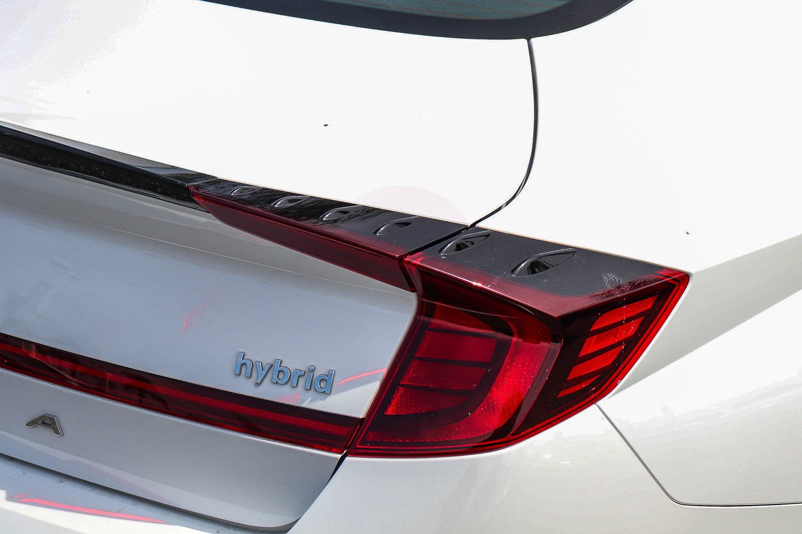 Used 2023 Serenity White Hyundai SEL image 9