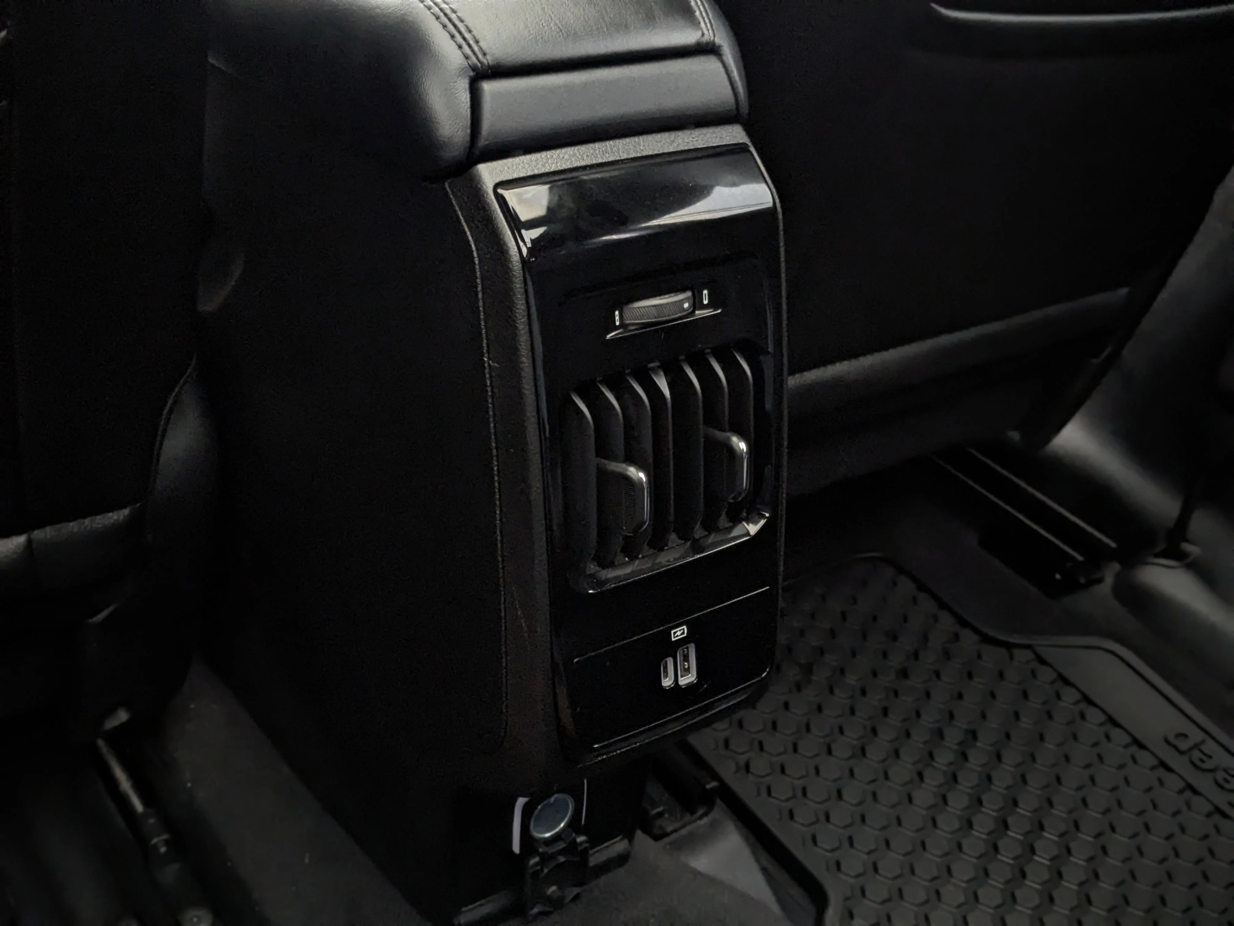 Used 2024 Black Jeep Trailhawk - Sun & Sound Group - Dual Pane Sunroof - Leather - NAV & More image 28