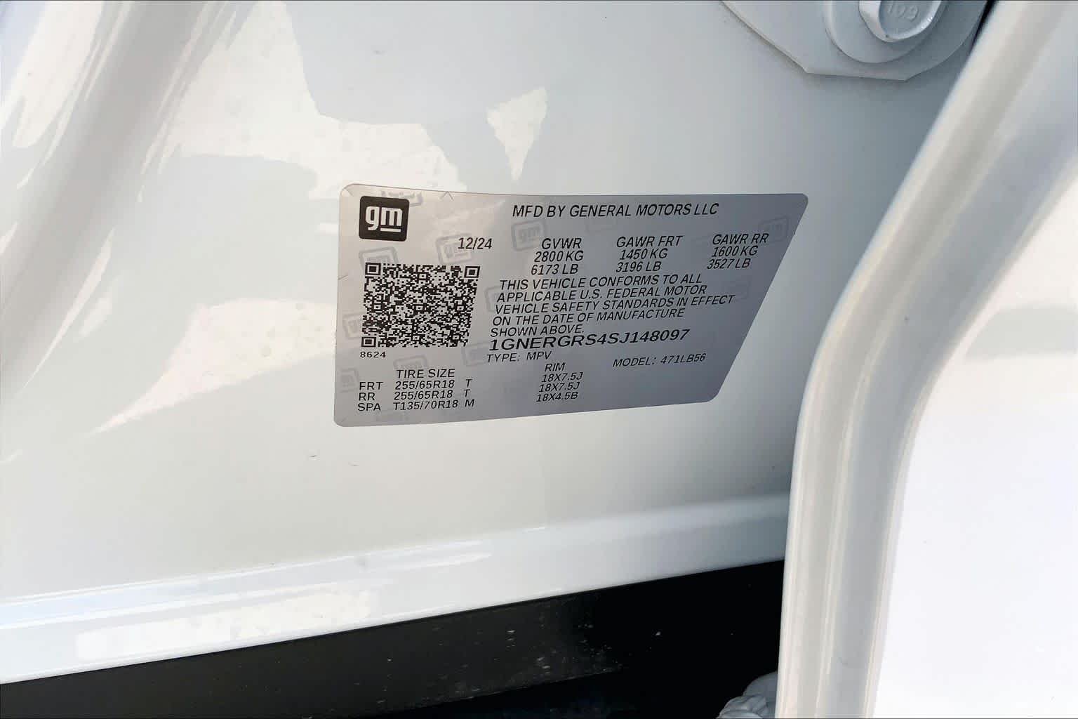 Used 2025 Summit White Chevrolet FWD LT image 35
