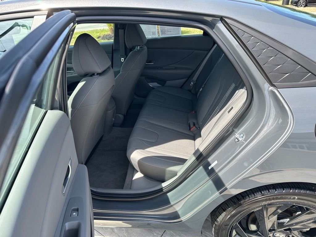 Used 2026 Gray Hyundai SEL Sport image 20