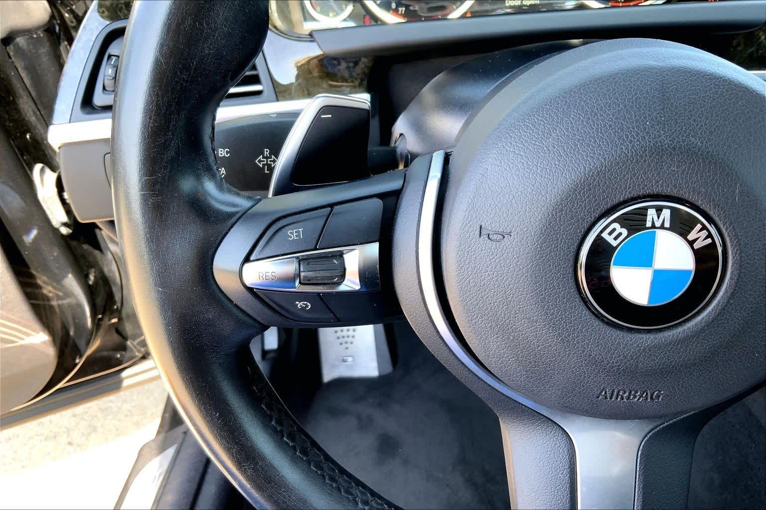 Used 2016 Black Sapphire Metallic BMW 650i image 22