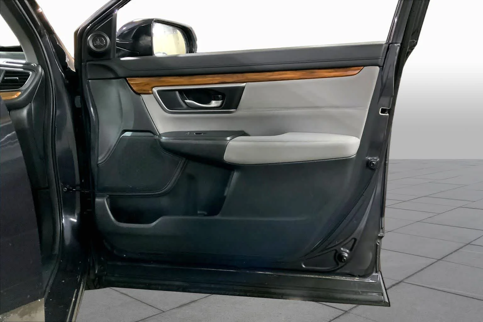 Used 2017 Gunmetal Metallic Honda EX image 23