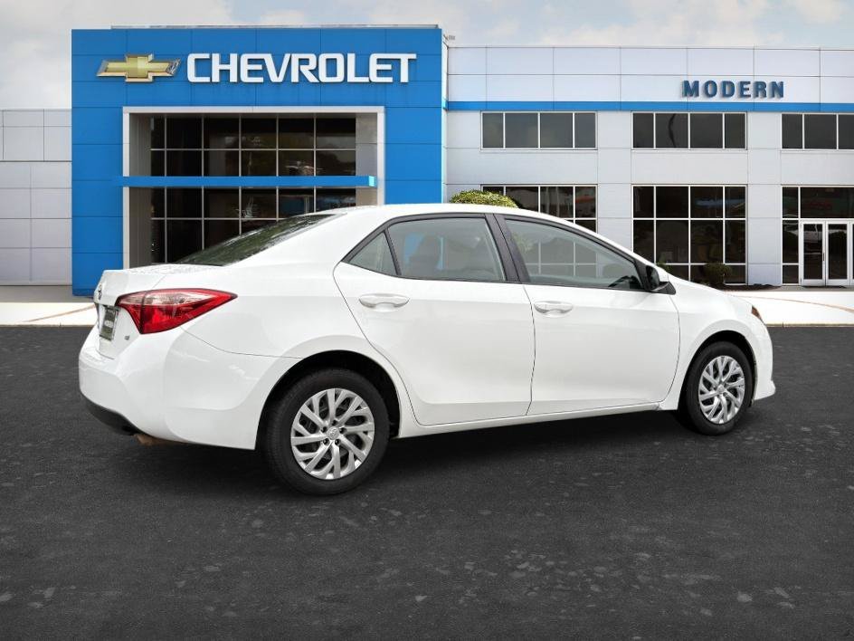 Used 2018 Super White Toyota LE image 5
