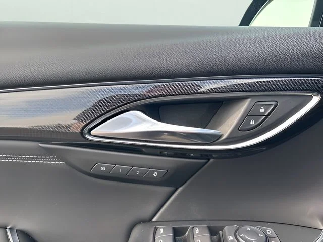 Used 2021 Blue Buick Essence image 10