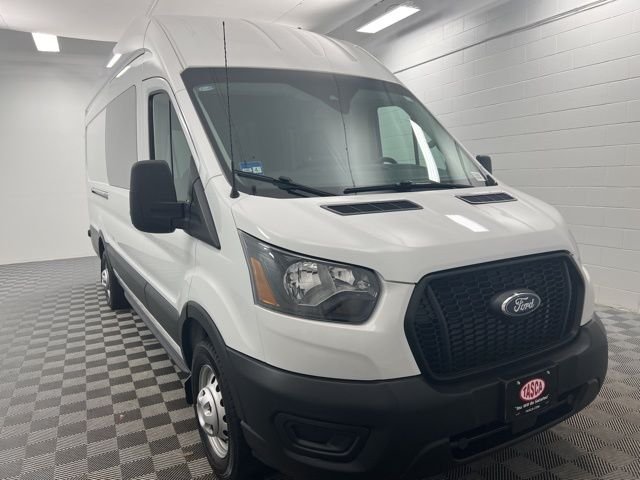 Used 2024 White Ford Base image 1