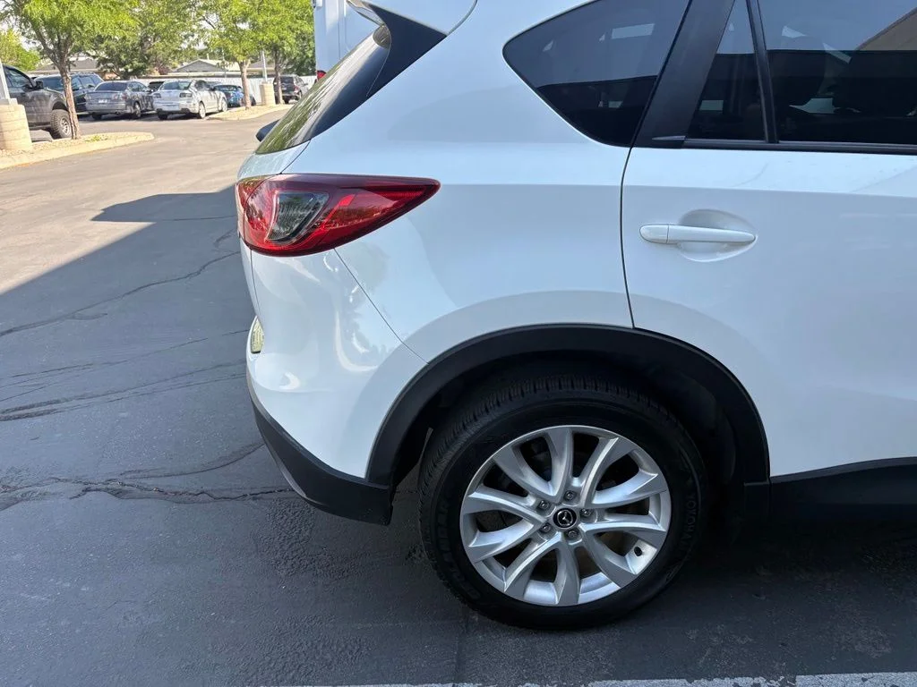 Used 2013 White Mazda Grand Touring image 8