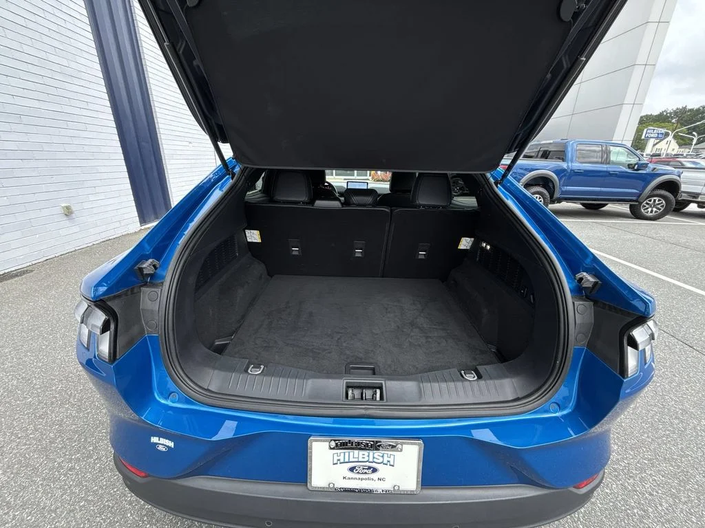 Used 2025 Blue Ford Select image 20