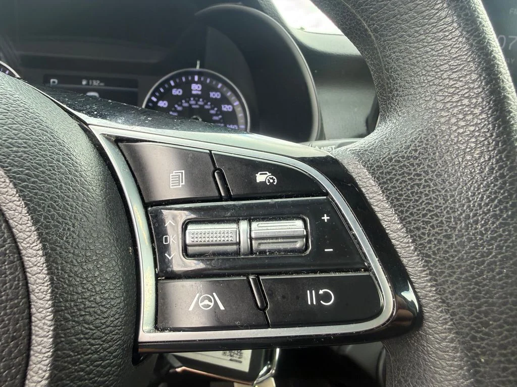 Used 2023 Gray Kia LXS image 17