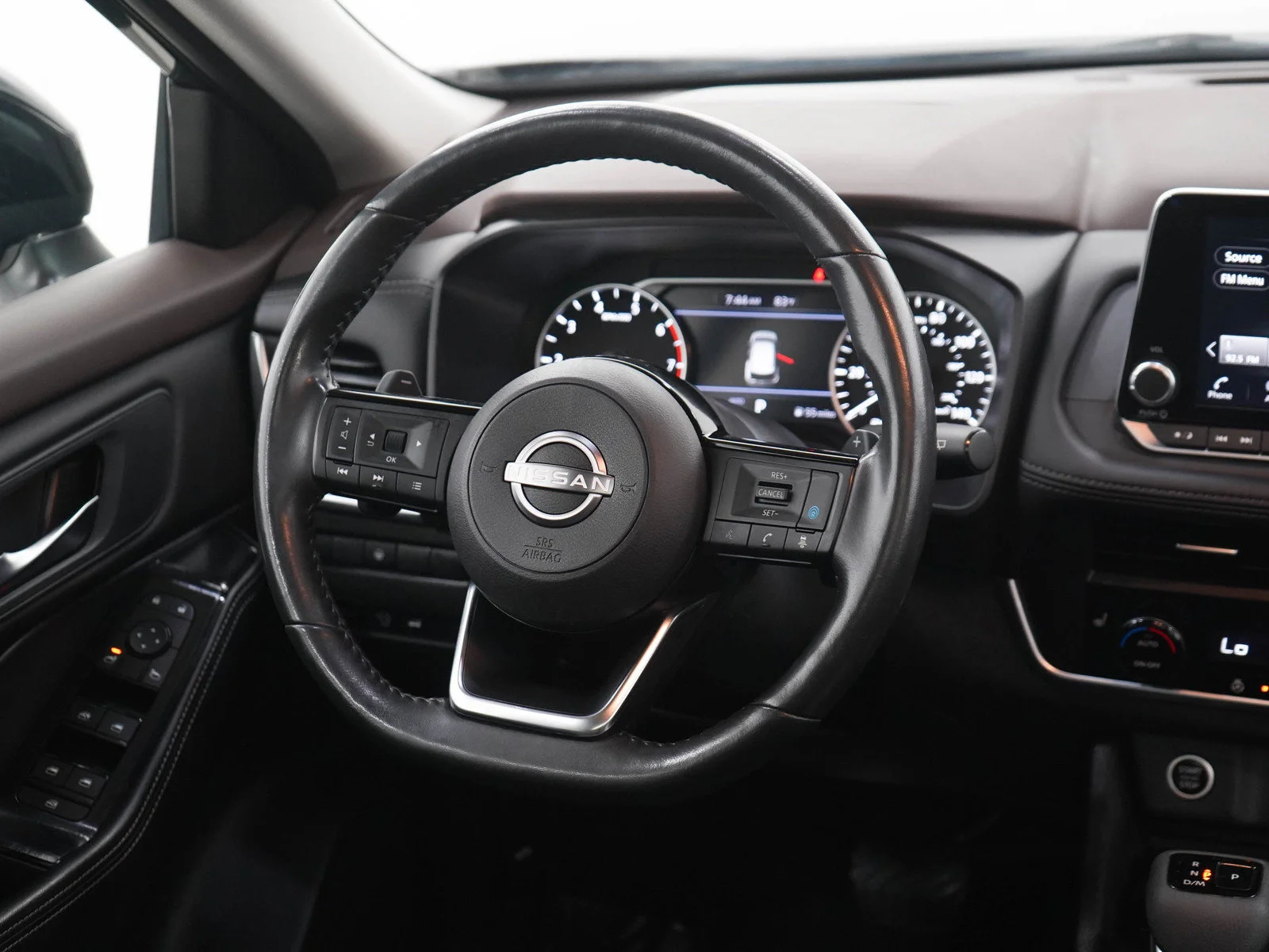 Used 2023 Super Black Nissan SV image 14