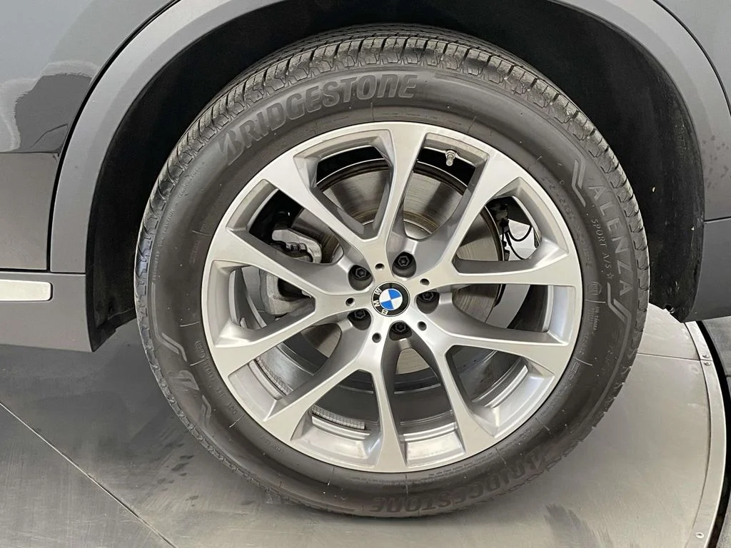Certified Used 2026 Black BMW xDrive40i image 14