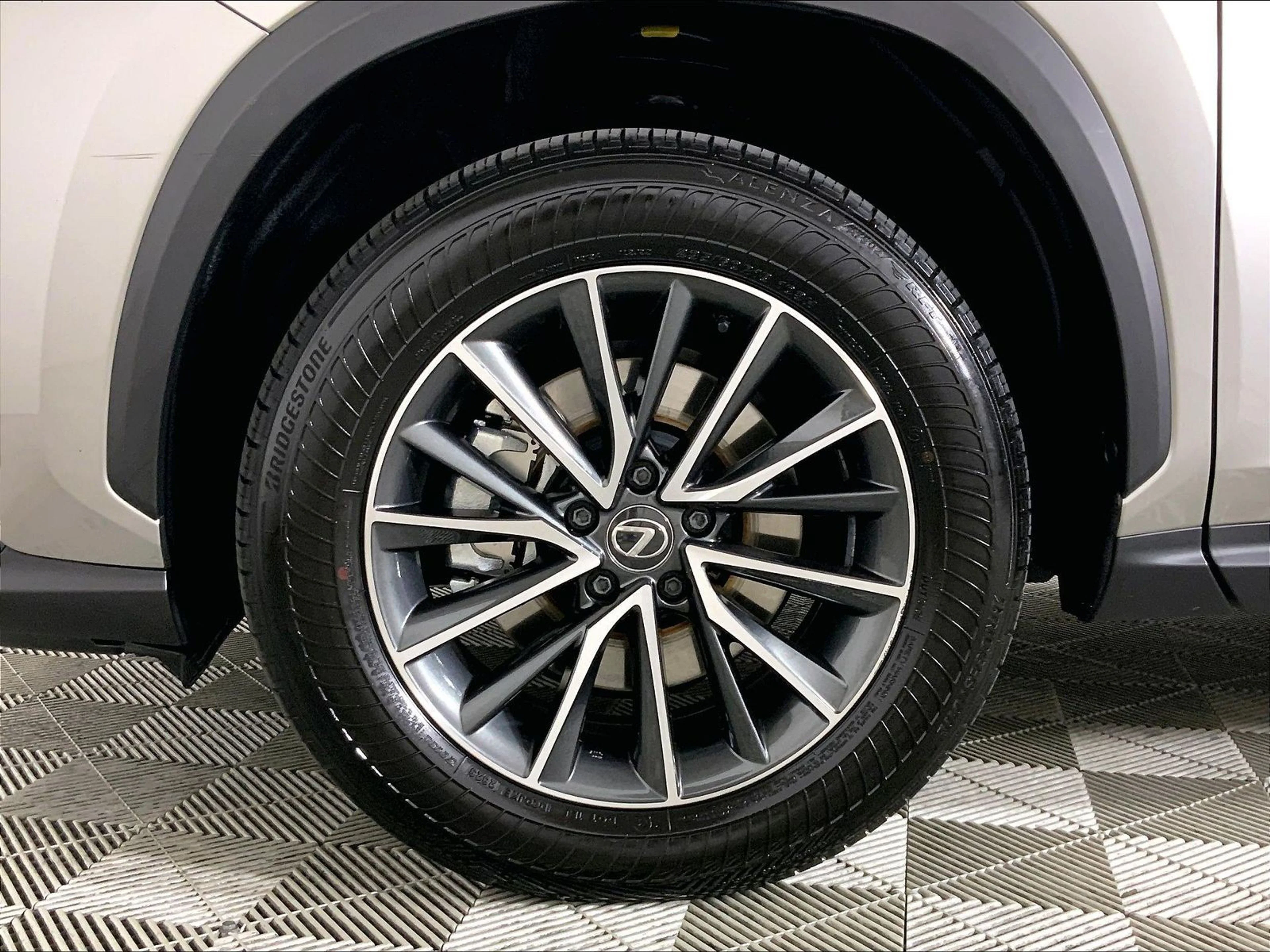 2024 Lexus NX Hybrid 350h - Photo 26