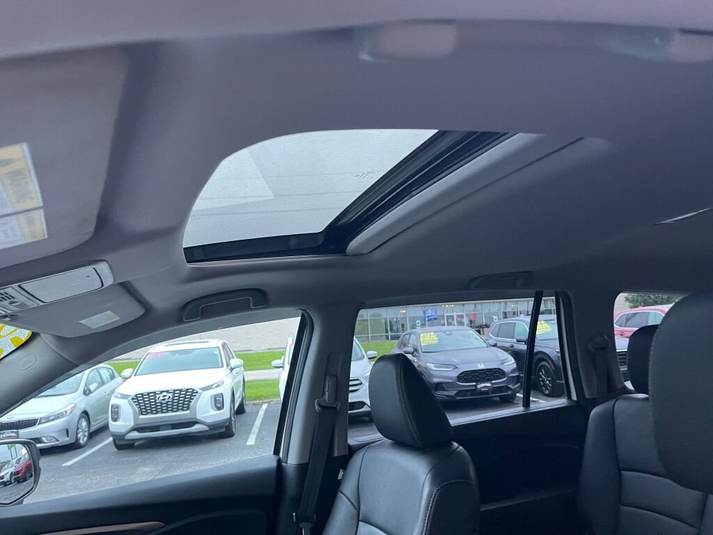 Certified Used 2017  Honda EX-L image 10