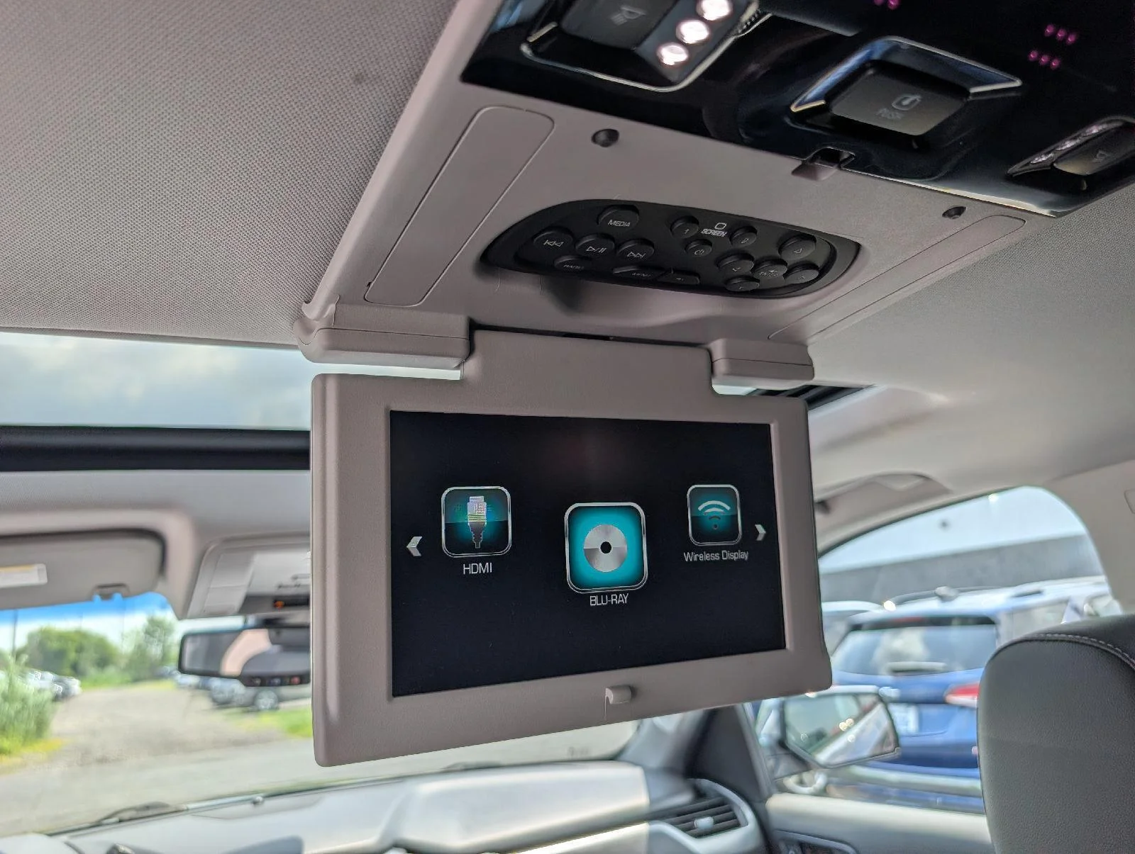 Used 2019 Blue Velvet Metallic Chevrolet Premier image 10