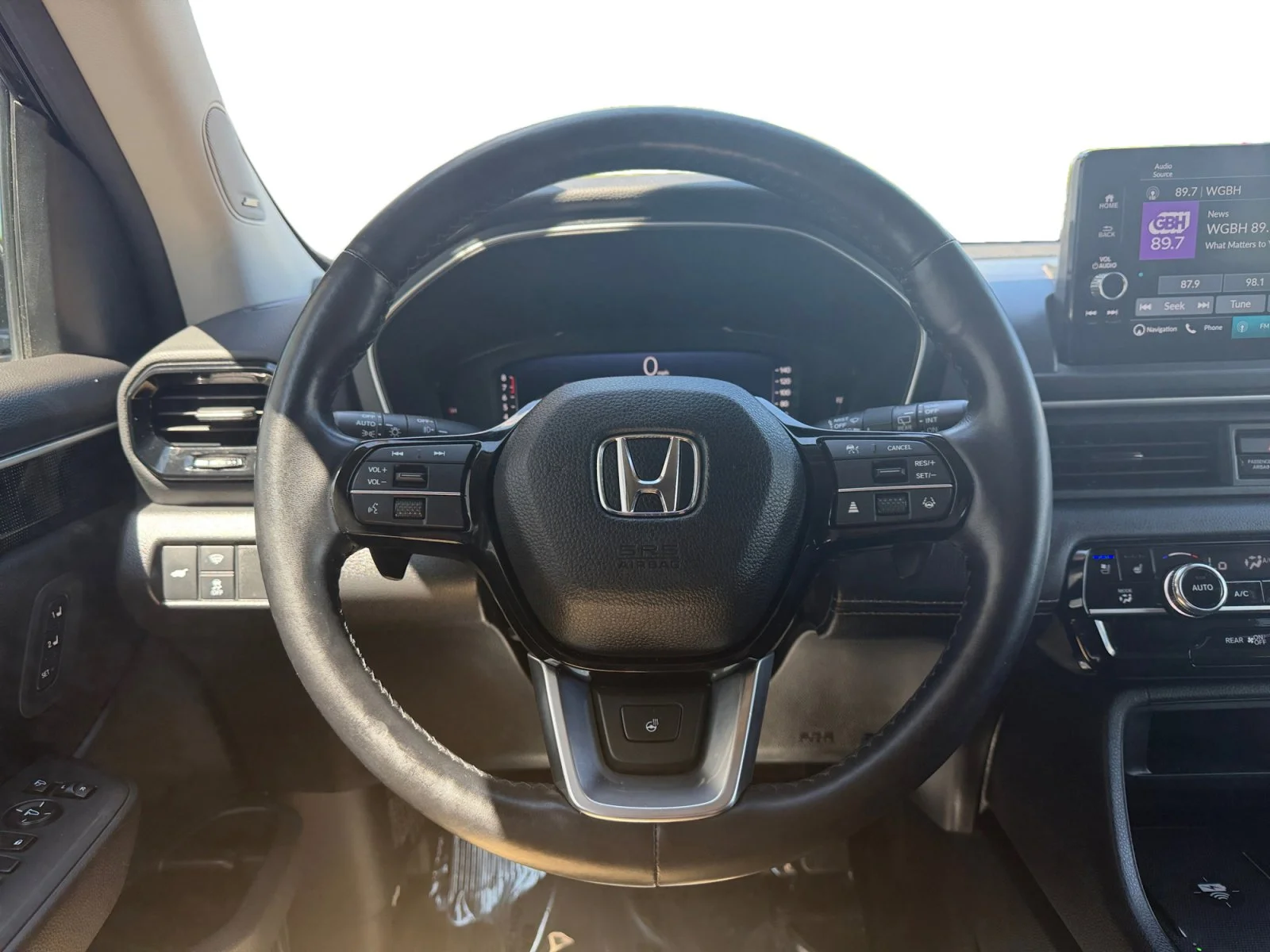 Used 2023 Black Honda Elite image 10