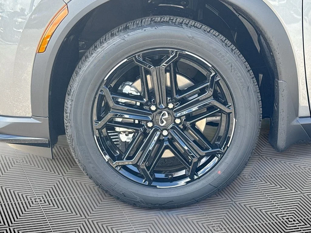 Certified Used 2026 Gray INFINITI SPORT image 34