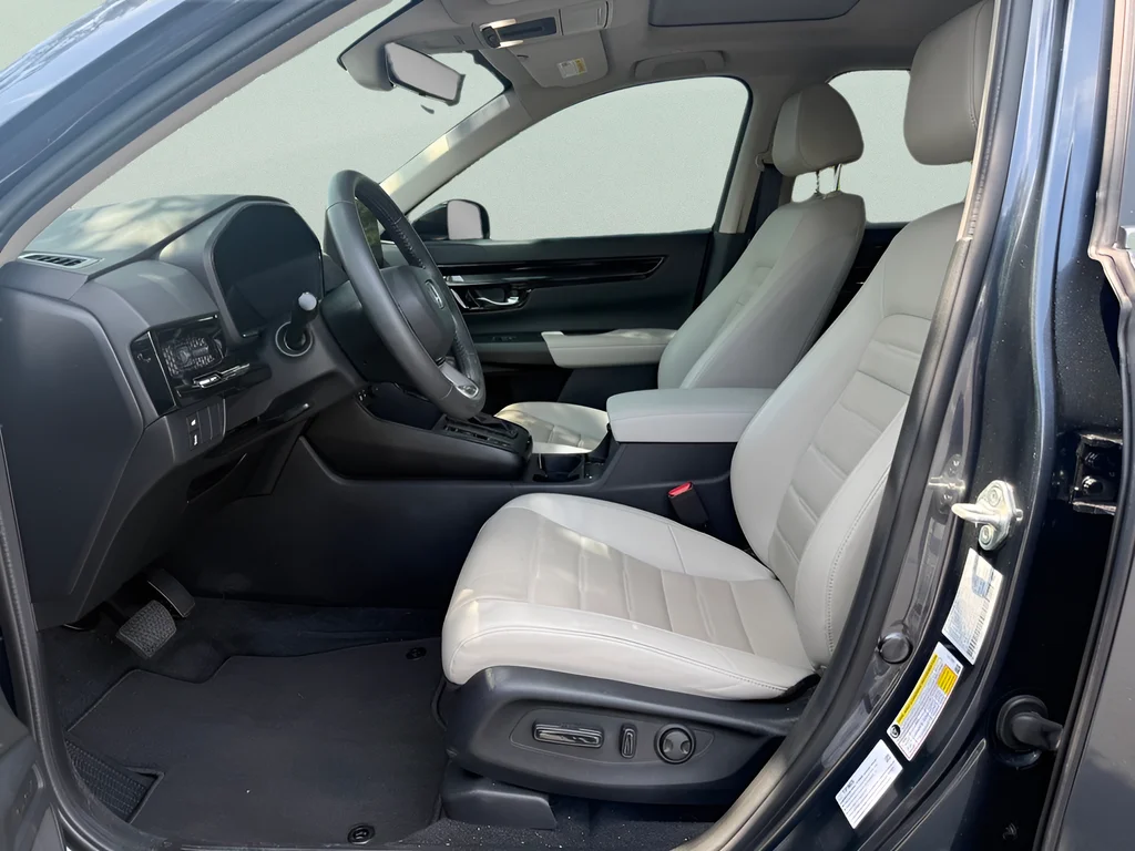 Certified Used 2024  Honda EX-L image 6