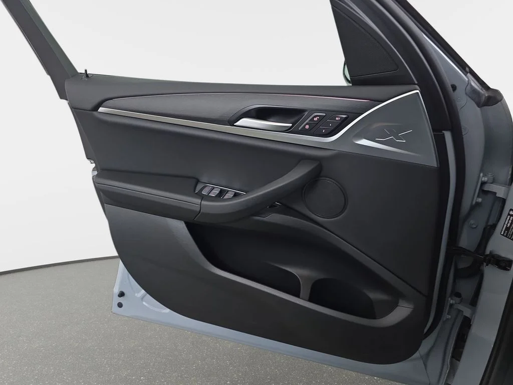 Used 2023 Brooklyn Gray Metallic BMW xDrive30i image 29
