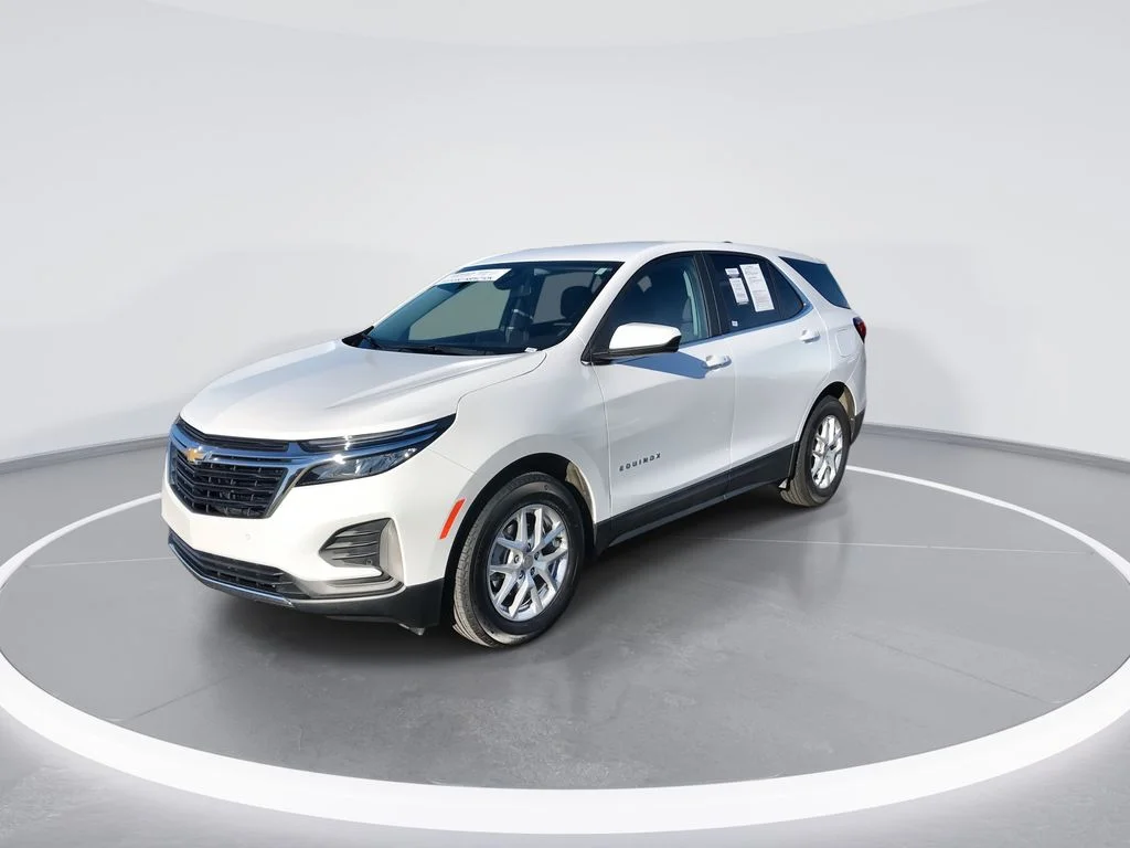 Used 2024 White Chevrolet LT image 4
