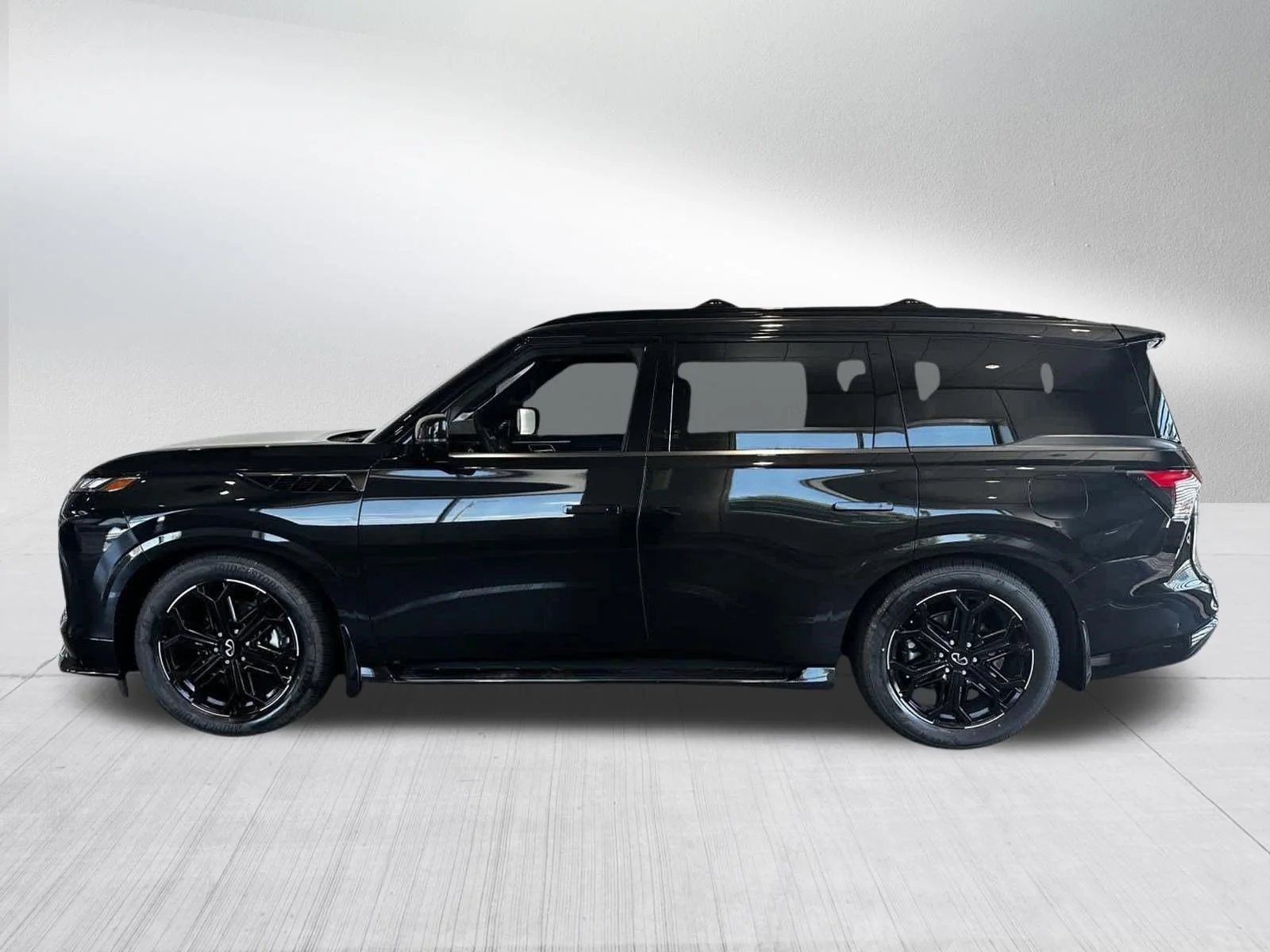 New 2027 MINERAL BLACK INFINITI Sport 4WD image 2