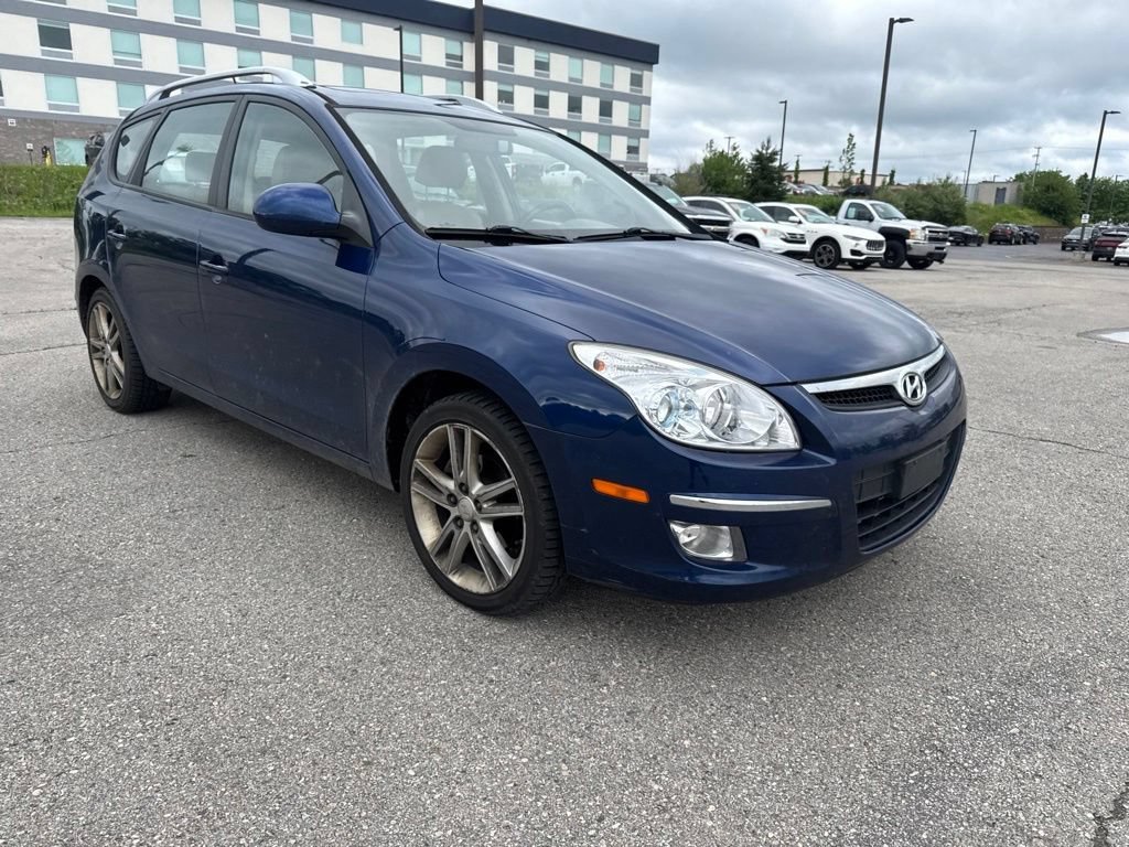 Used 2012  Hyundai SE image 10