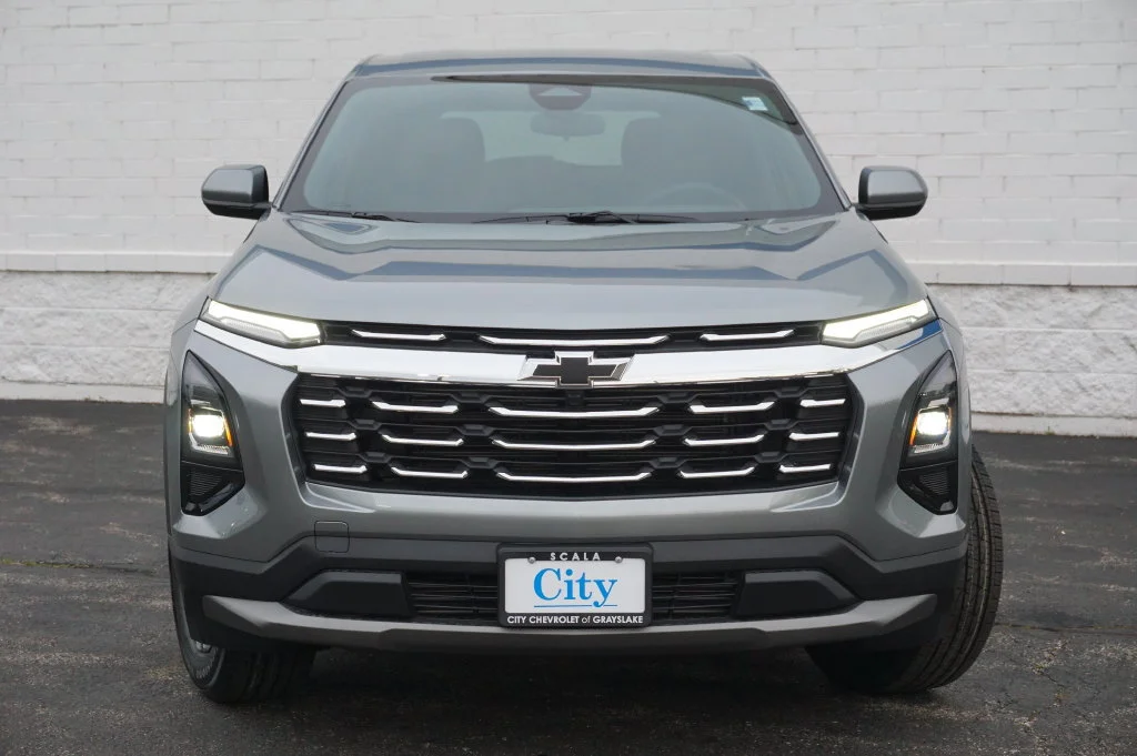 2027 Chevrolet Equinox LT - Photo 6