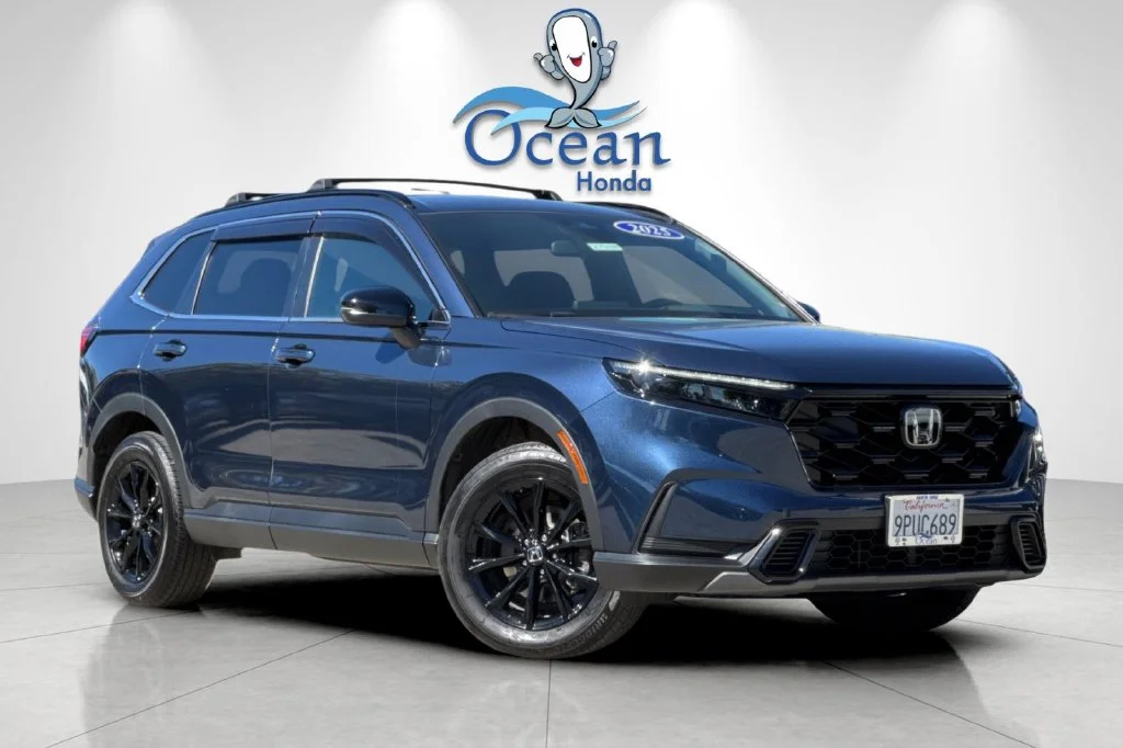 Used 2025  Honda Sport image 2