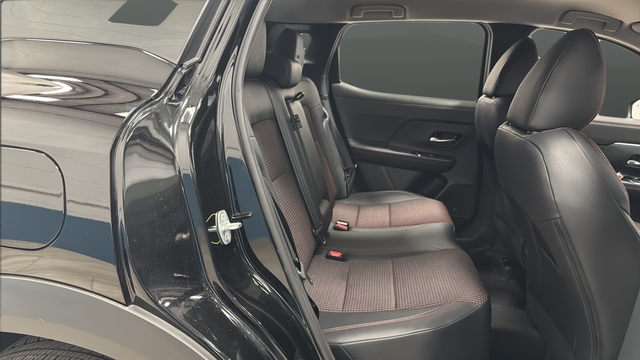 Used 2025 Super Black Nissan SR image 25