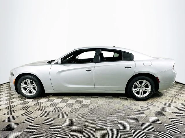 Certified Pre-Owned 2022 Dodge Charger SXT