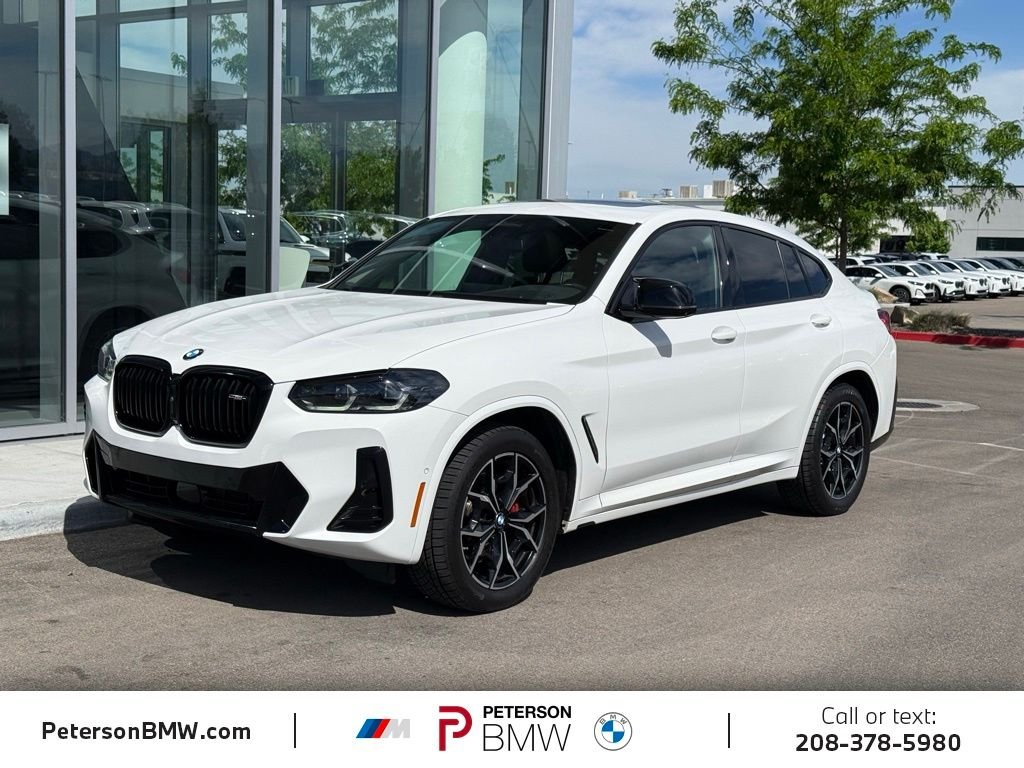 2023 BMW X4 M40i's photo