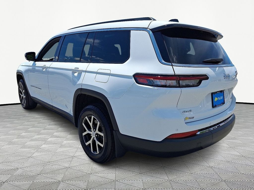 Used 2024 White Jeep Limited image 5
