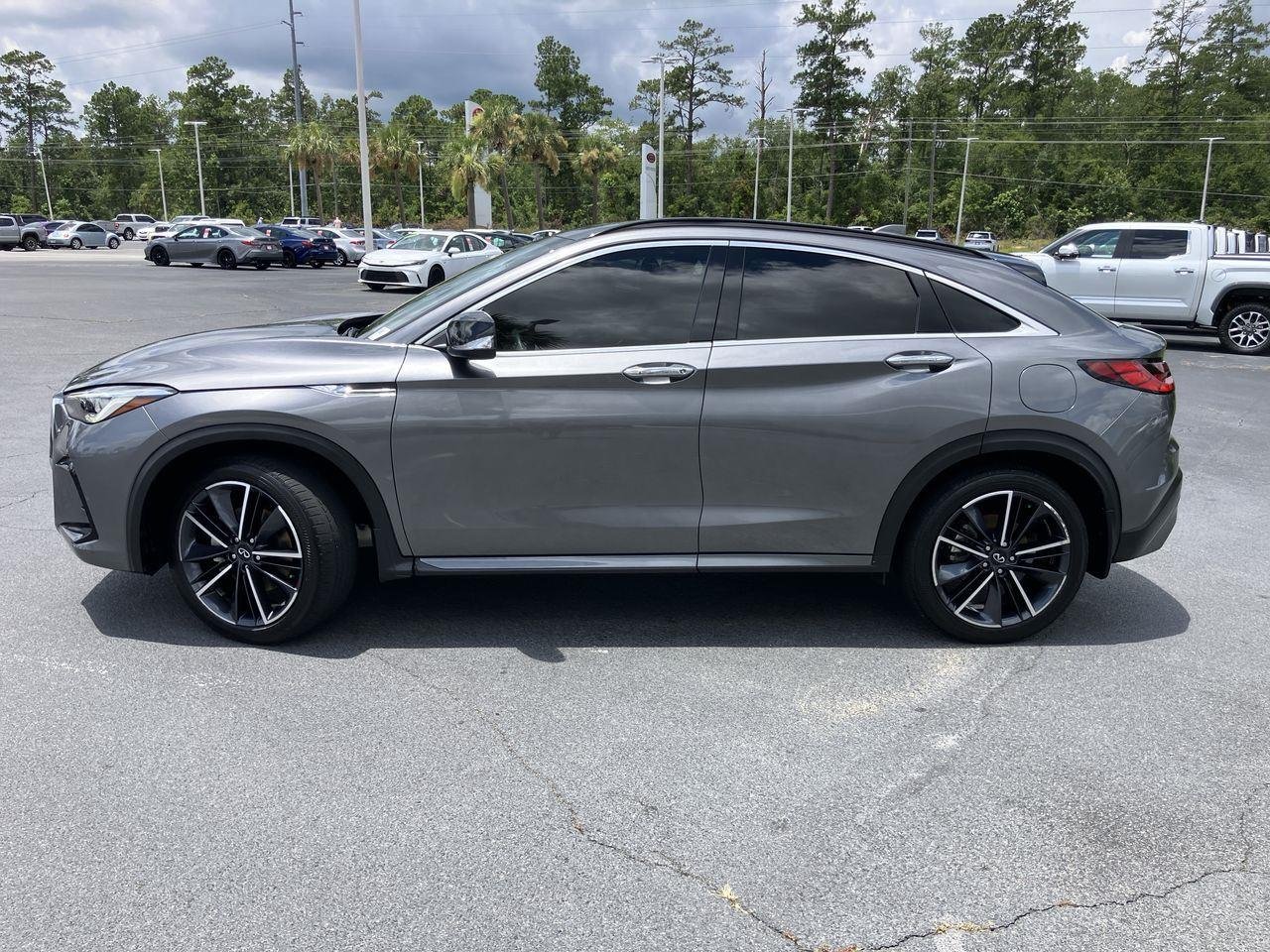 Used 2023 Gray (Graphite Shadow) INFINITI Essential AWD image 2
