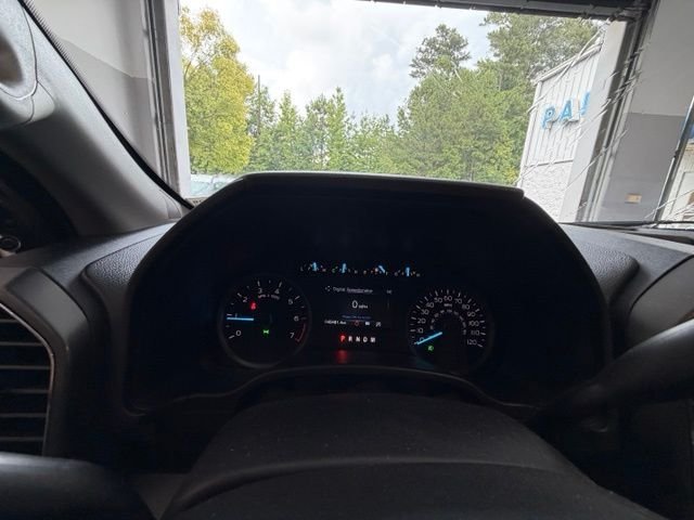 Certified Used 2020 Oxford White Ford XLT image 12