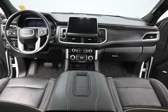 Used 2023 White GMC SLT image 29