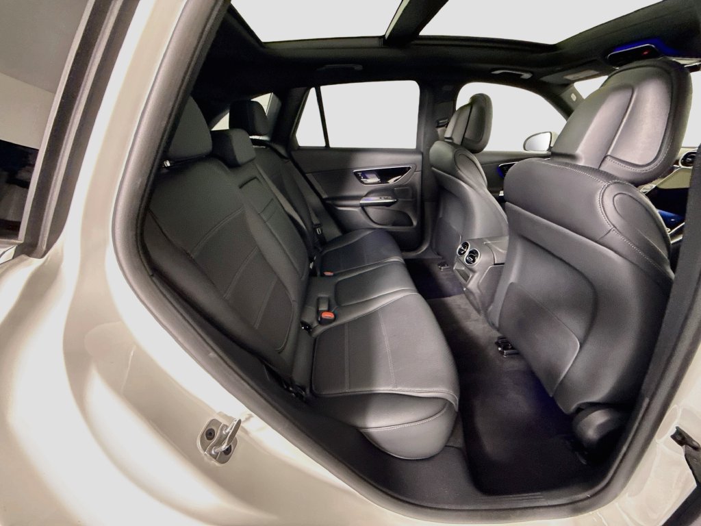 Certified Used 2026 Polar White Mercedes-Benz GLC 300 image 22