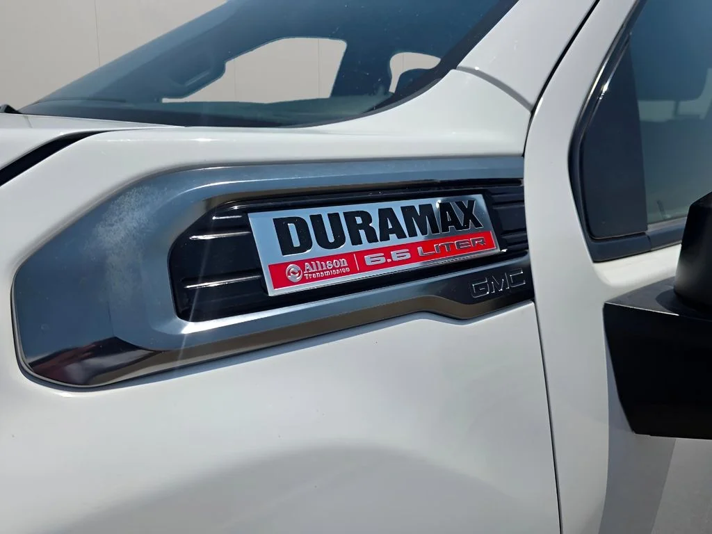 Used 2021 Summit White GMC AT4 image 29
