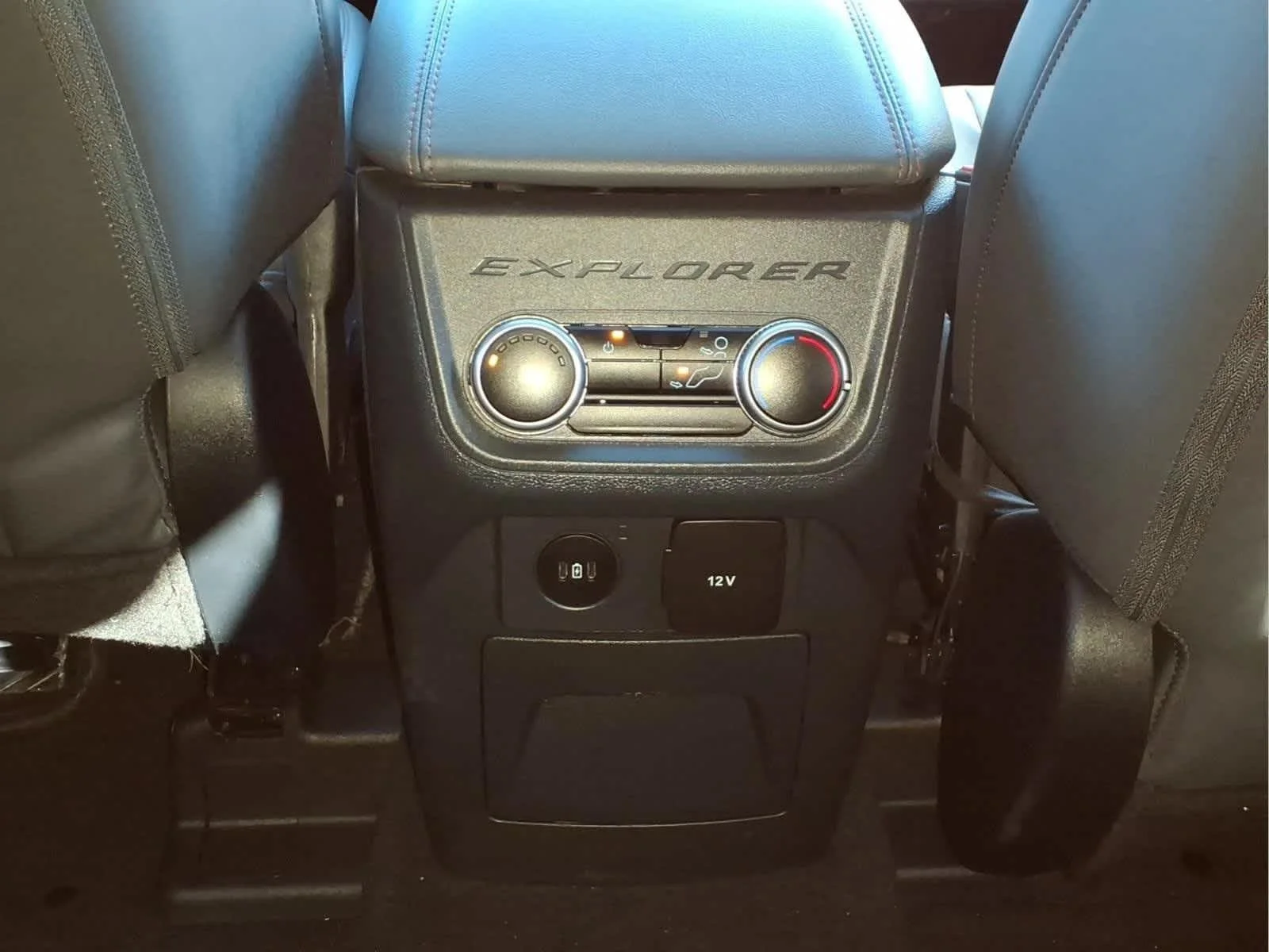 Used 2025 Vapor Blue Ford Active image 30