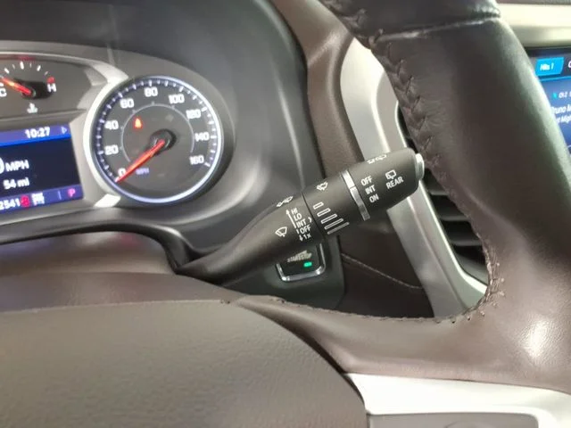 Used 2021 White GMC SLT image 18