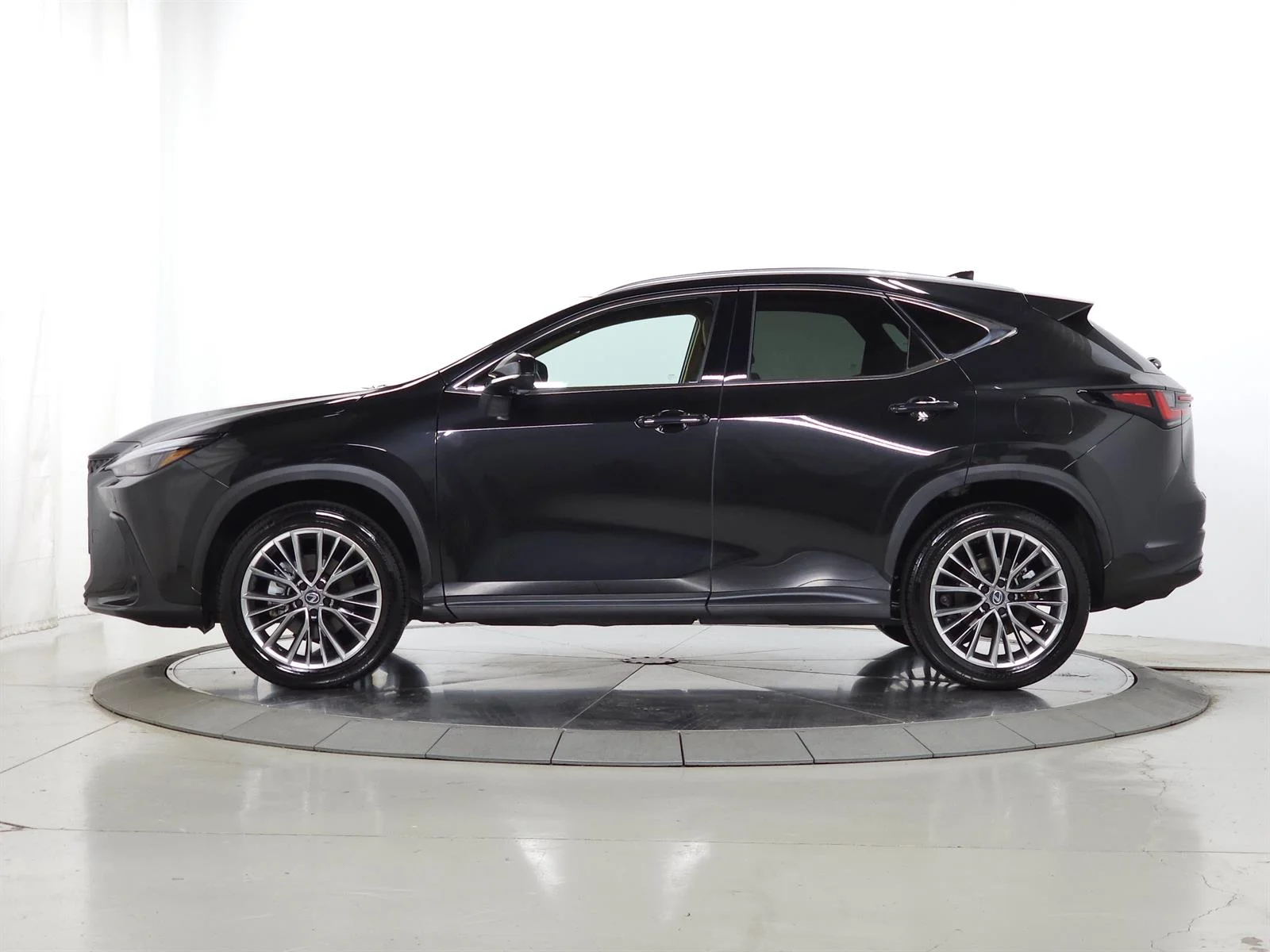 Certified Used 2026 Caviar 223 Lexus Premium image 5