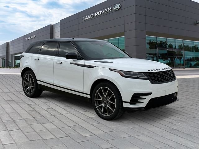 Used 2023 White Land Rover R-Dynamic S MHEV image 7