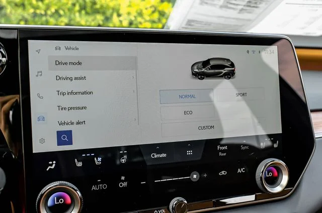 Used 2025 Black Lexus 350 Premium Plus image 38
