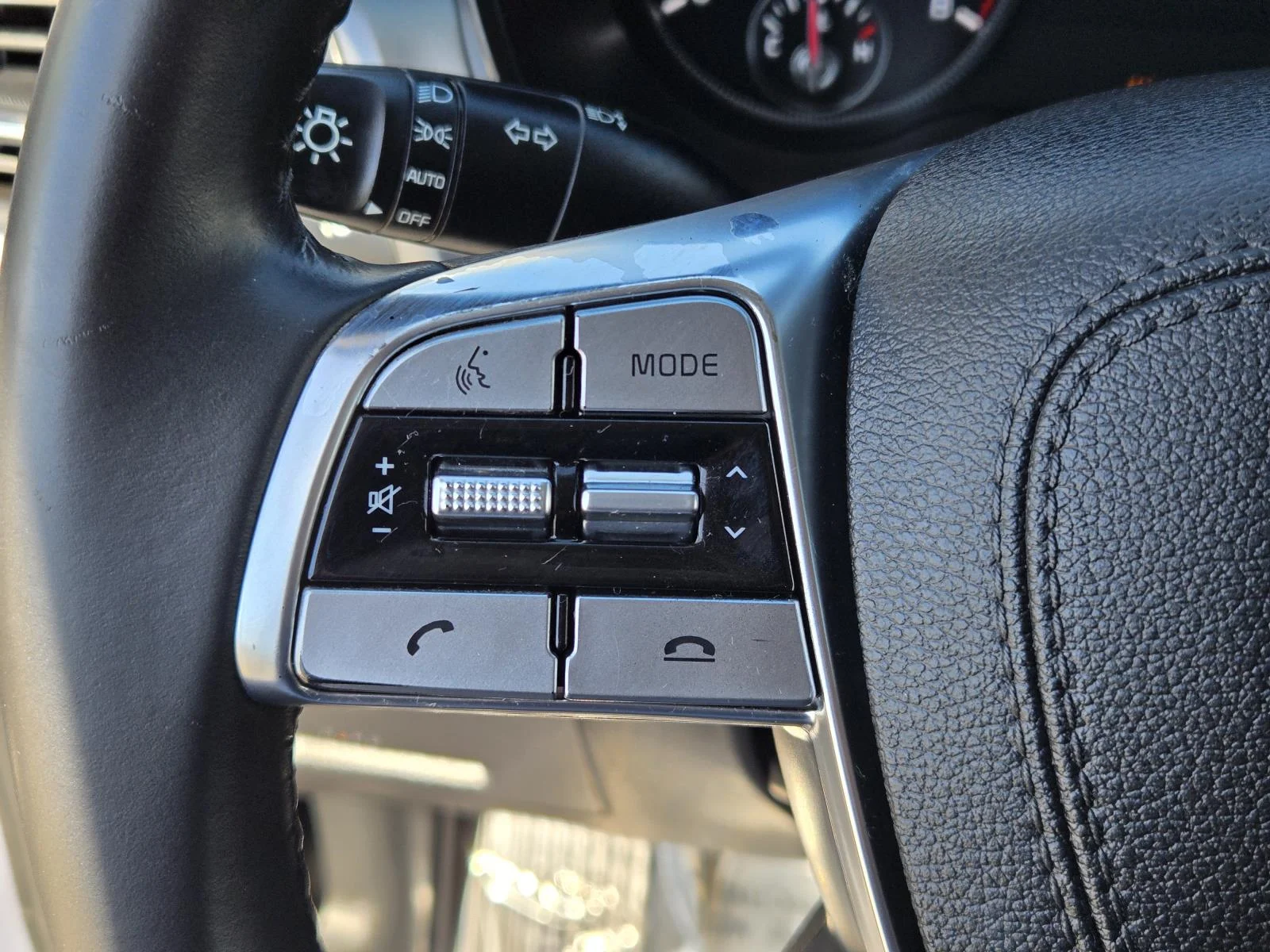 Used 2022 Everlasting Silver Kia LX AWD image 18
