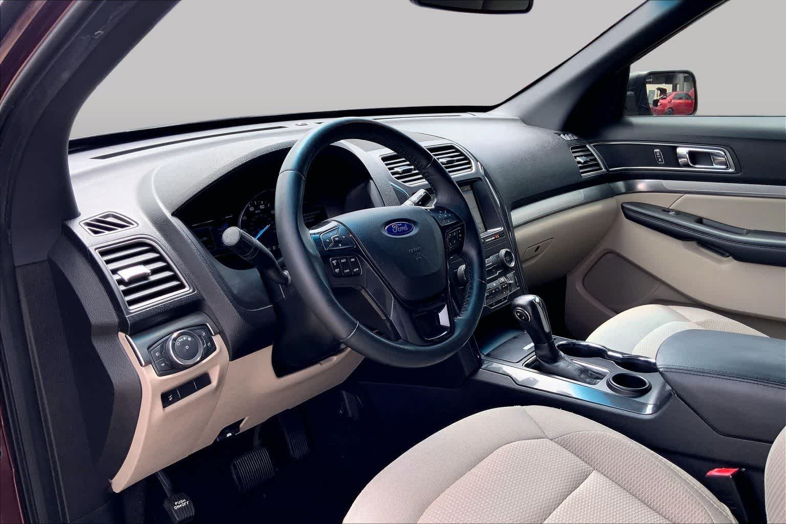 Used 2019 Burgundy Velvet Metallic Tinted Clearcoat Ford XLT image 17